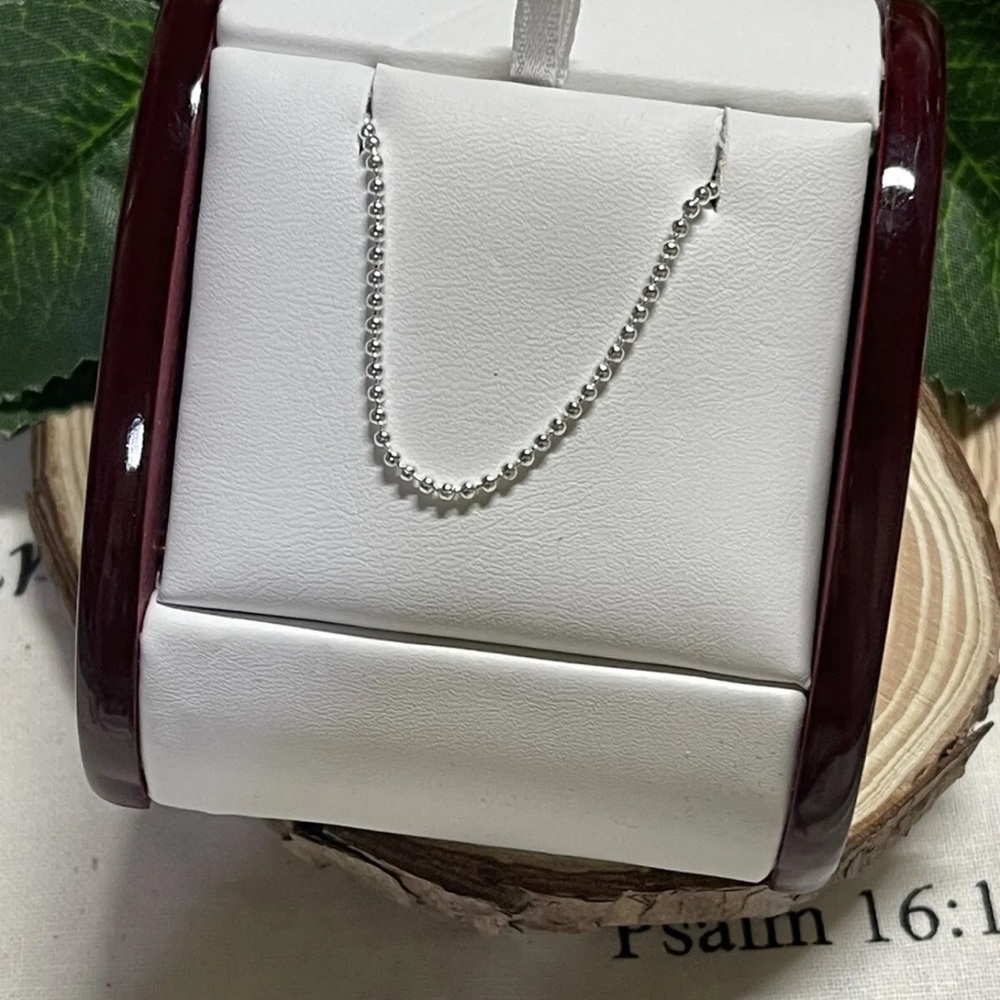 925 20 inches Elegant Silver Beaded Necklace